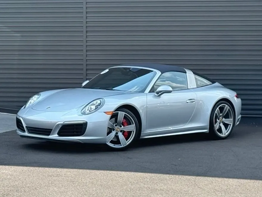 2018 Porsche 911 Targa 4S photo 1