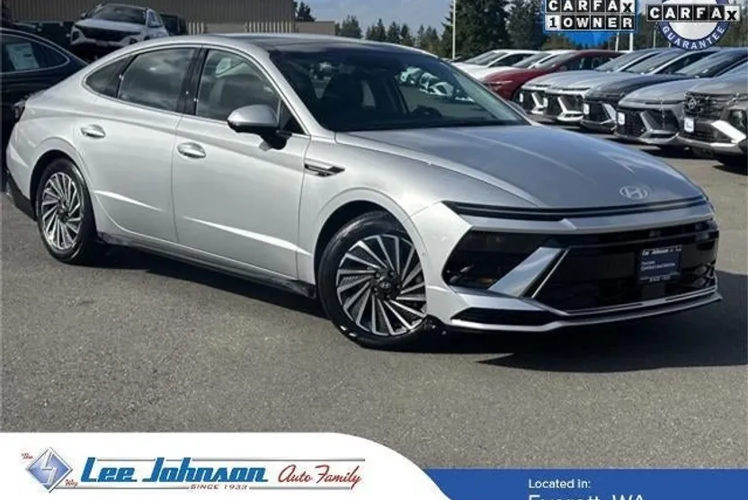 2024 Hyundai Sonata Hybrid Limited photo 1