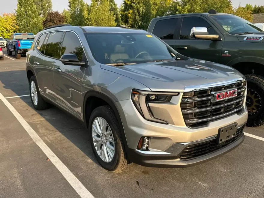2025 Gmc Acadia Elevation photo 1