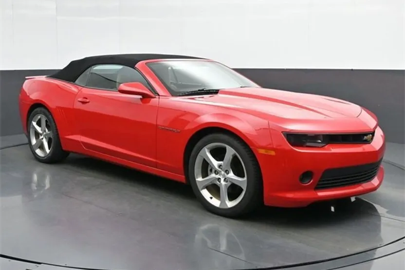 2015 Chevrolet Camaro 2LT photo 1