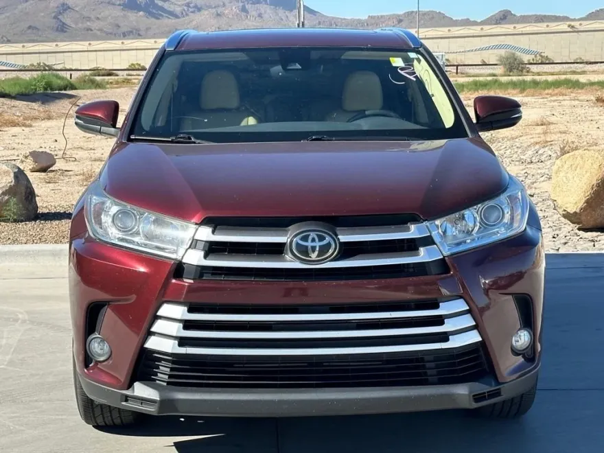 2019 Toyota Highlander SE XLE photo 1