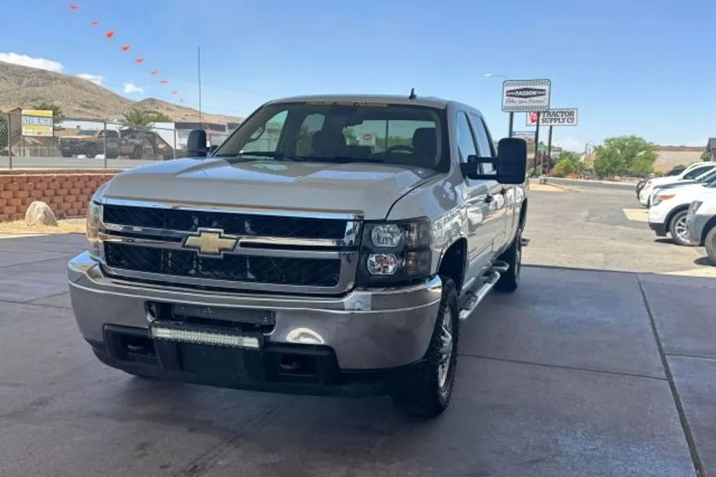 2011 Chevrolet Silverado 2500HD LT photo 1