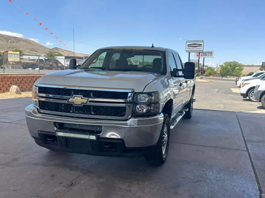 2011 Chevrolet Silverado 2500HD LT photo 1