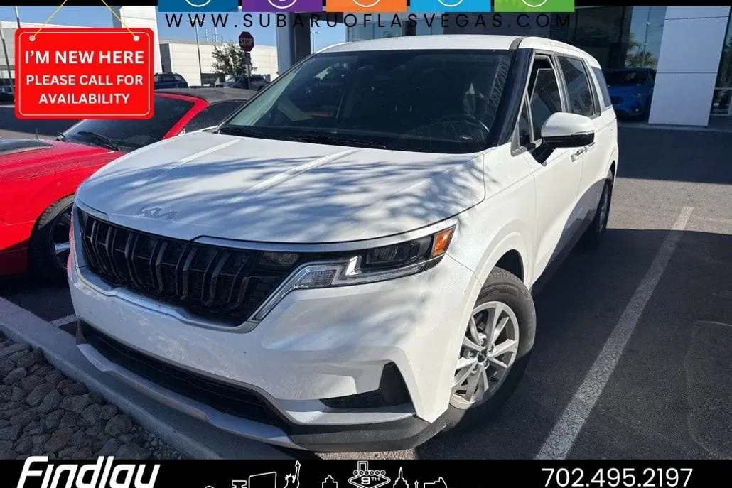 2024 Kia Carnival LX photo 1