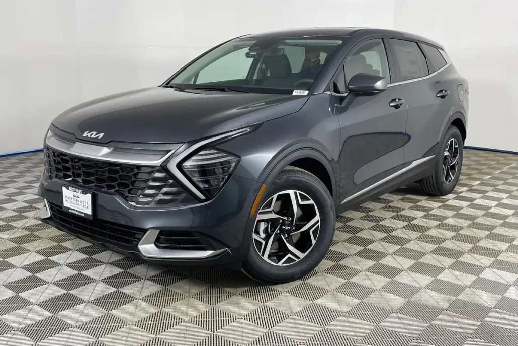 2025 Kia Sportage LX photo 1