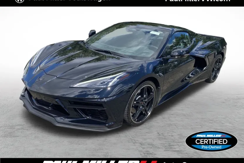 2024 Chevrolet Corvette Stingray 2LT photo 1