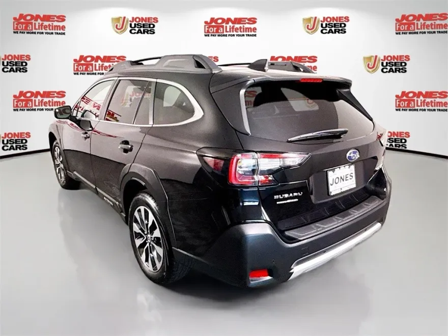2025 Subaru Outback Limited photo 1