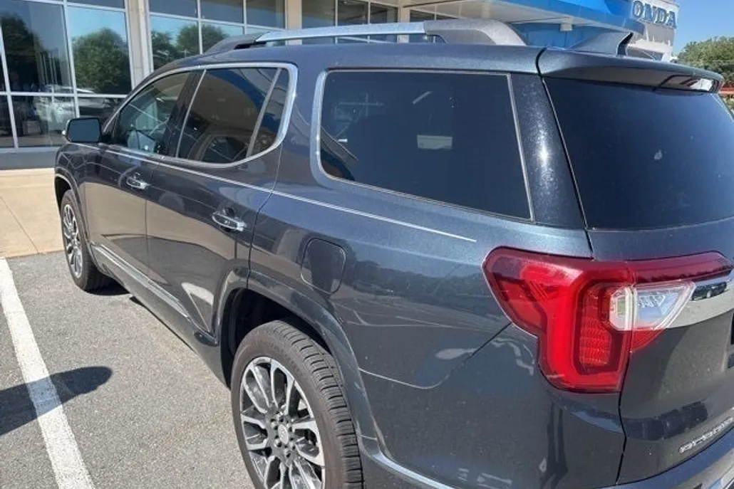 2020 Gmc Acadia Denali photo 1