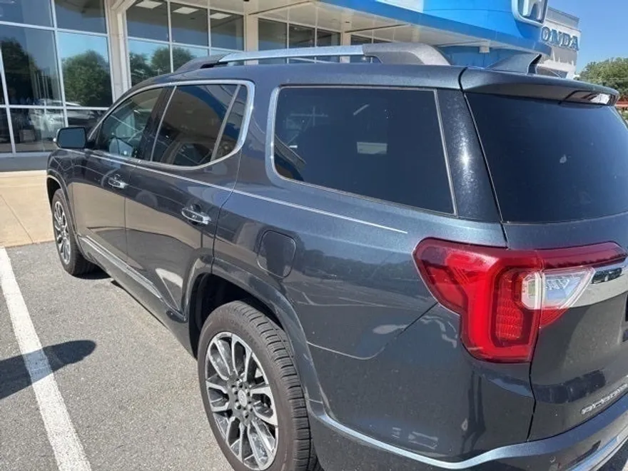 2020 Gmc Acadia Denali photo 1
