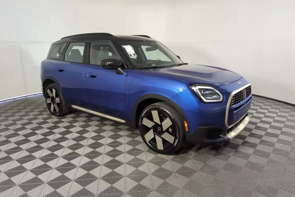 2025 Mini Countryman S photo 1