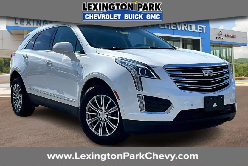 2017 Cadillac XT5 Luxury photo 1