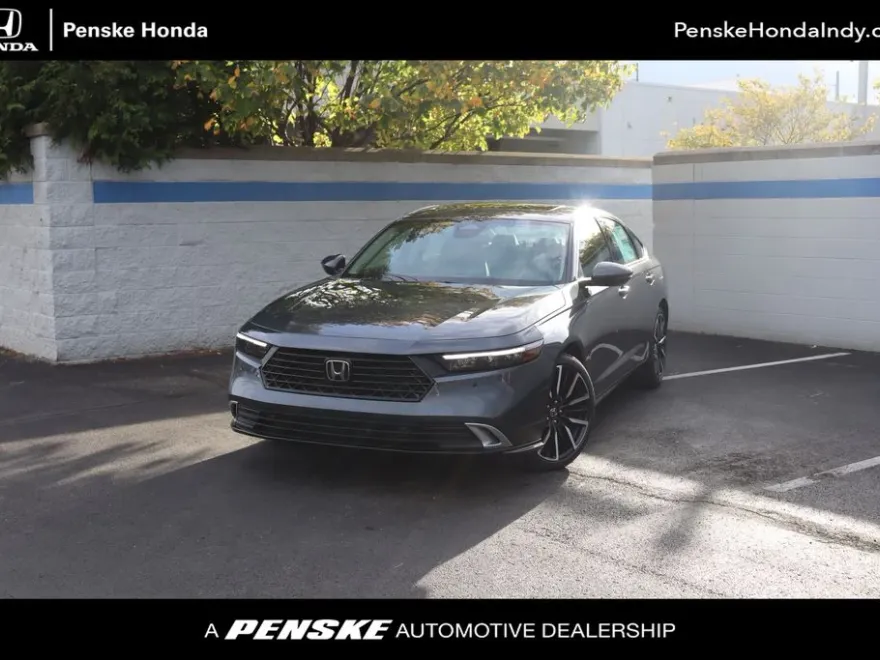 2025 Honda Accord Touring photo 1