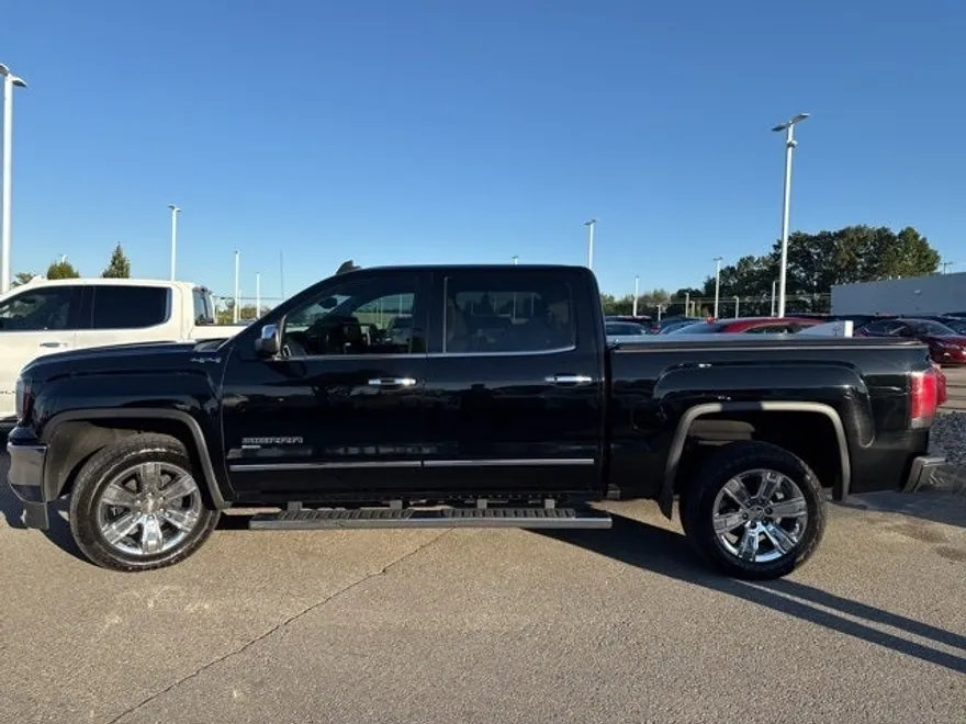 2018 Gmc Sierra 1500 SLT photo 1