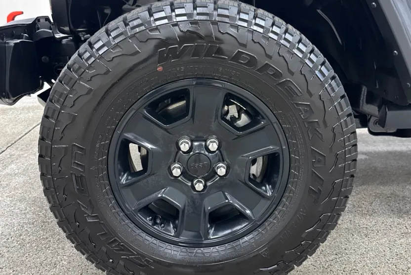 2022 Jeep Gladiator Mojave photo 1