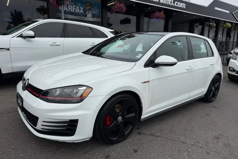 2016 Volkswagen Golf GTI SE photo 1