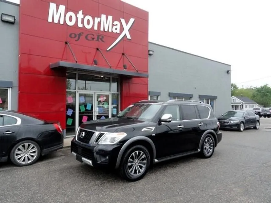 2018 Nissan Armada SL photo 1
