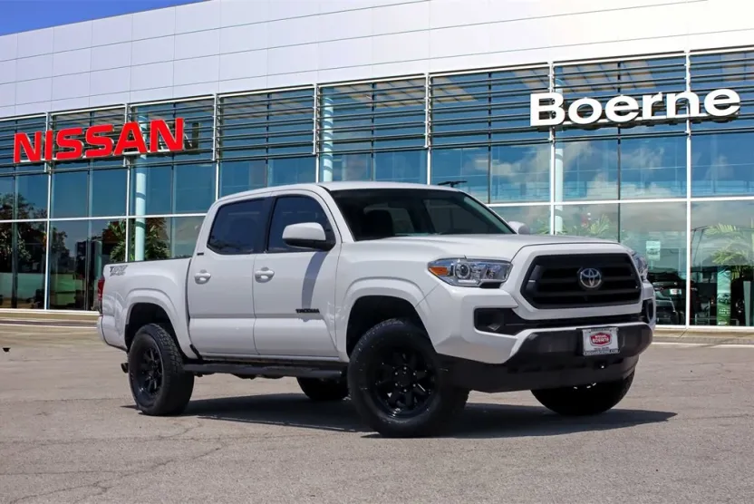 2023 Toyota Tacoma SR5 photo 1