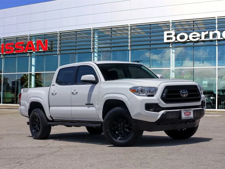 2023 Toyota Tacoma SR5 photo 1
