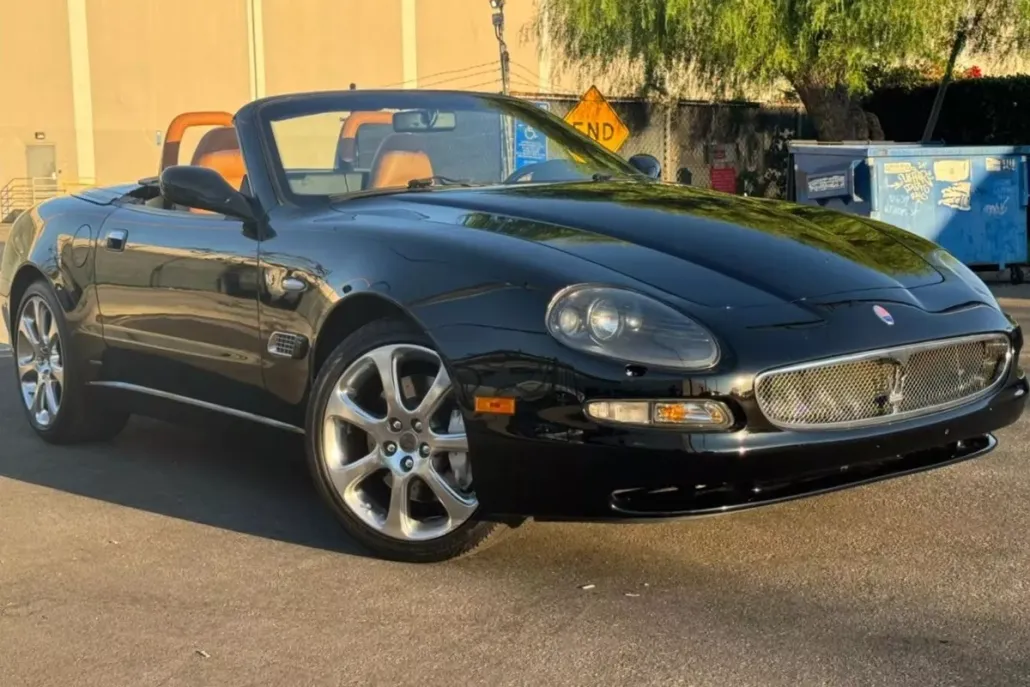 2004 Maserati Spyder photo 1