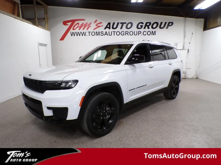 2023 Jeep Grand Cherokee Altitude photo 1