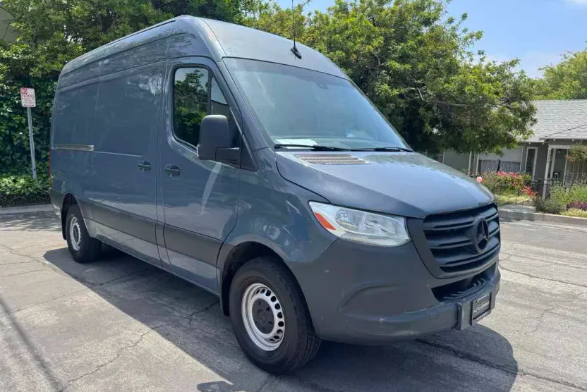 2019 Mercedes Benz Sprinter photo 1