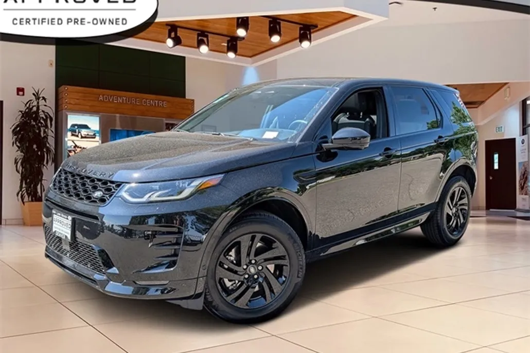 2024 Land Rover Discovery Sport SE photo 1