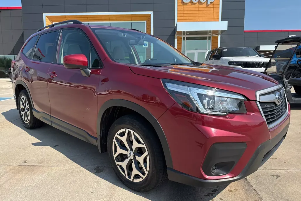 2020 Subaru Forester Premium photo 1