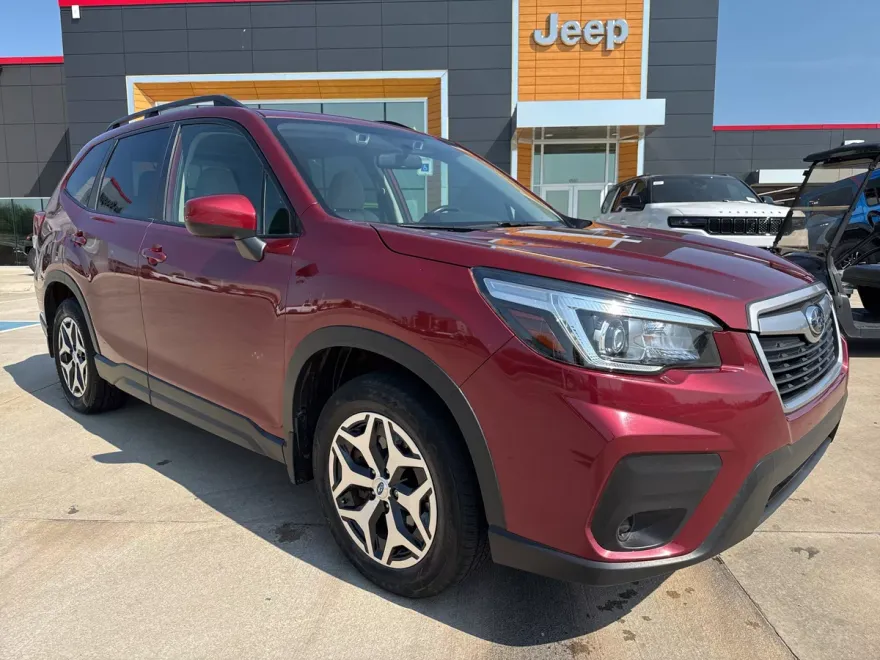 2020 Subaru Forester Premium photo 1