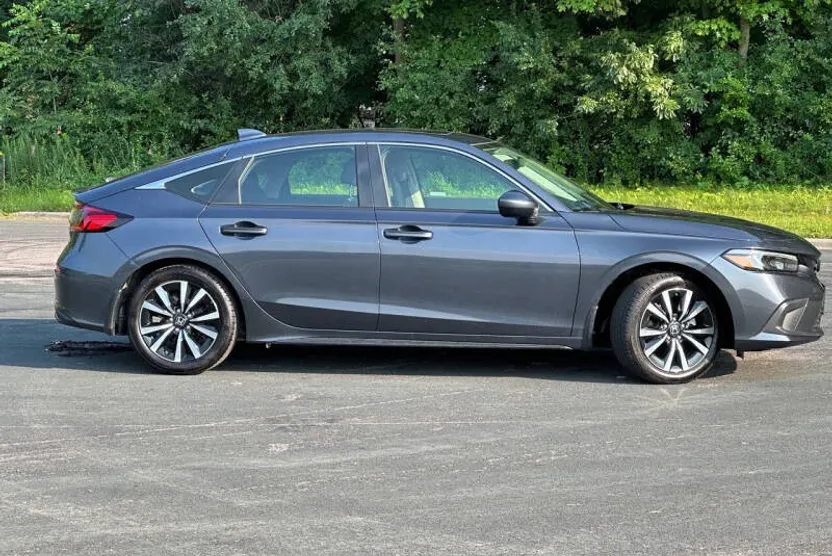 2023 Honda Civic EX-L photo 1
