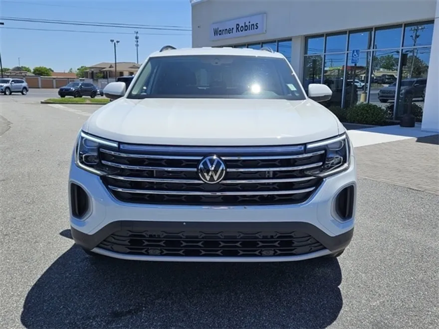 2025 Volkswagen Atlas SE Technology photo 1