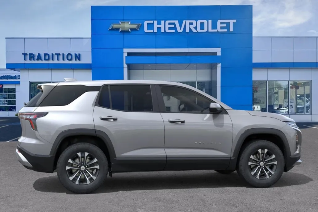 2026 Chevrolet Equinox LT photo 1