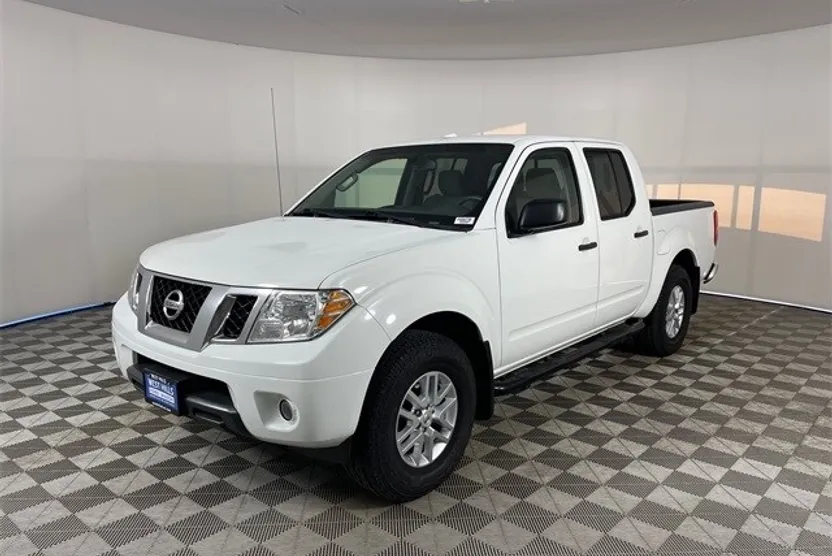 2016 Nissan Frontier SV photo 1