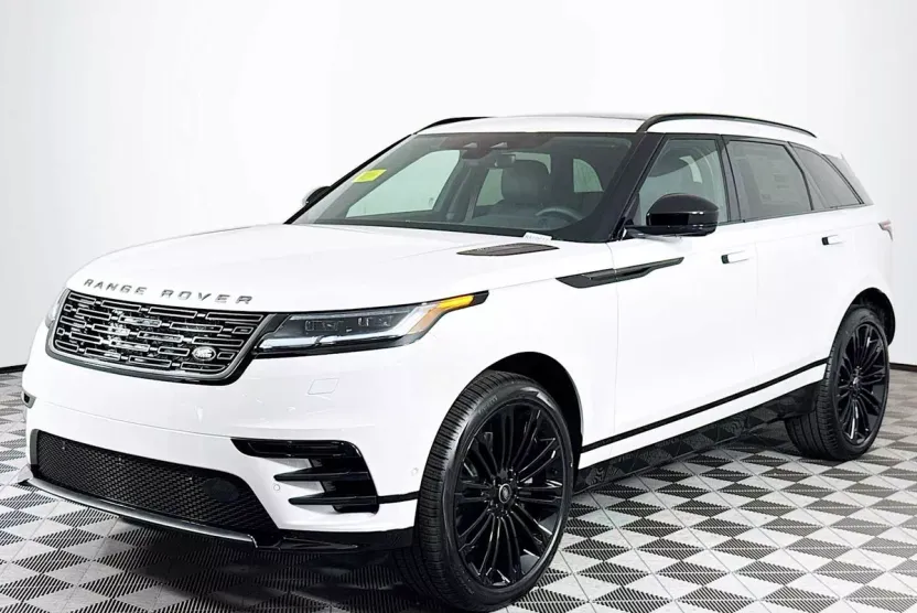 2026 Land Rover Range Rover Velar SE photo 1