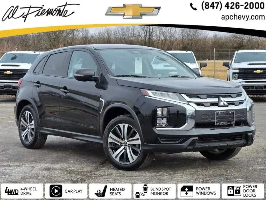 2020 Mitsubishi Outlander Sport SE photo 1