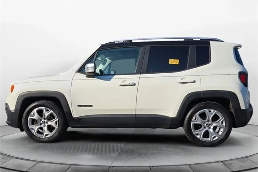 2016 Jeep Renegade Limited photo 1