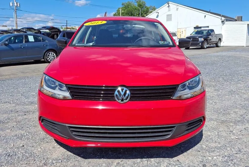2013 Volkswagen Jetta 2.0 S photo 1