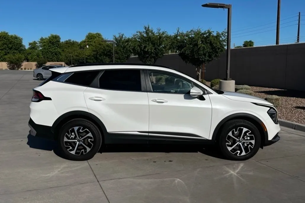 2024 Kia Sportage Hybrid EX photo 1