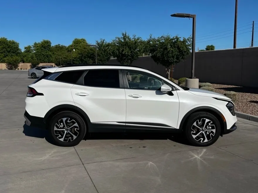 2024 Kia Sportage Hybrid EX photo 1