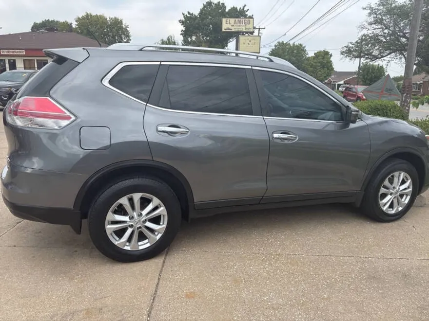 2014 Nissan Rogue S photo 1