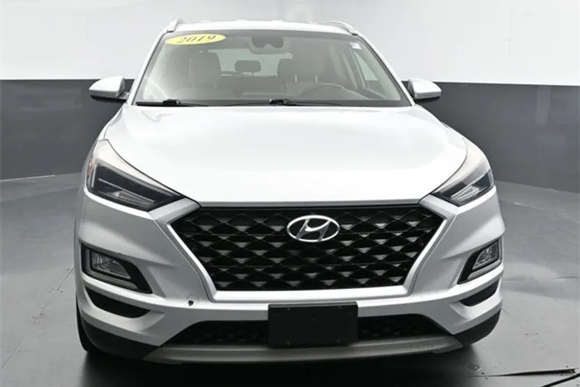 2019 Hyundai Tucson Sport photo 1