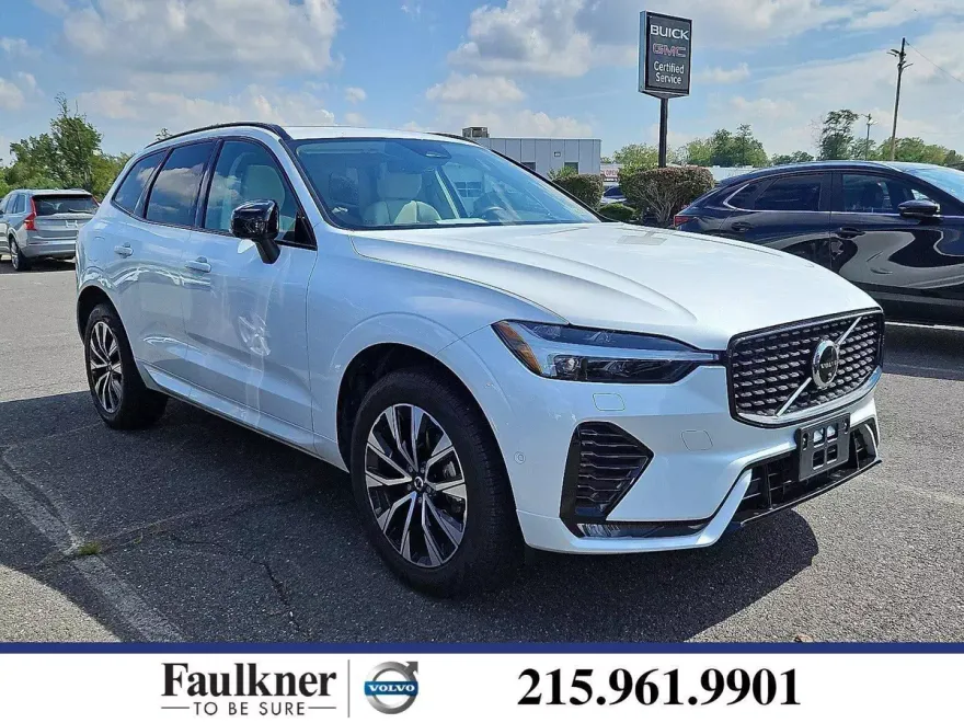2024 Volvo XC60 B5 Plus photo 1