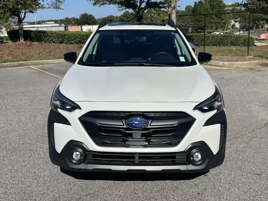 2025 Subaru Outback Premium photo 1