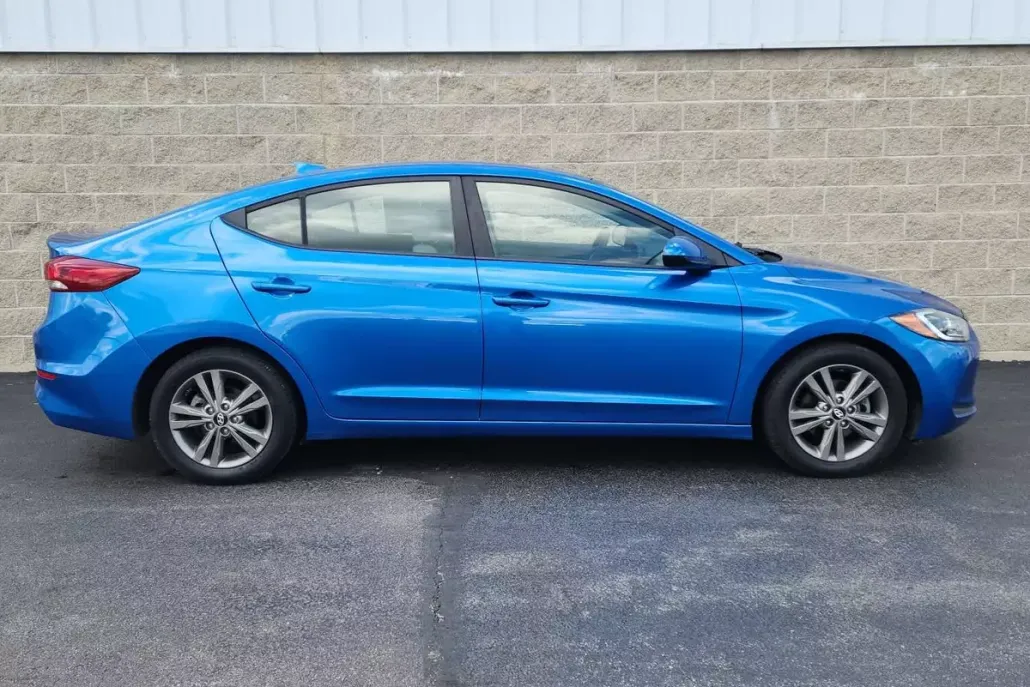 2018 Hyundai Elantra SEL photo 1