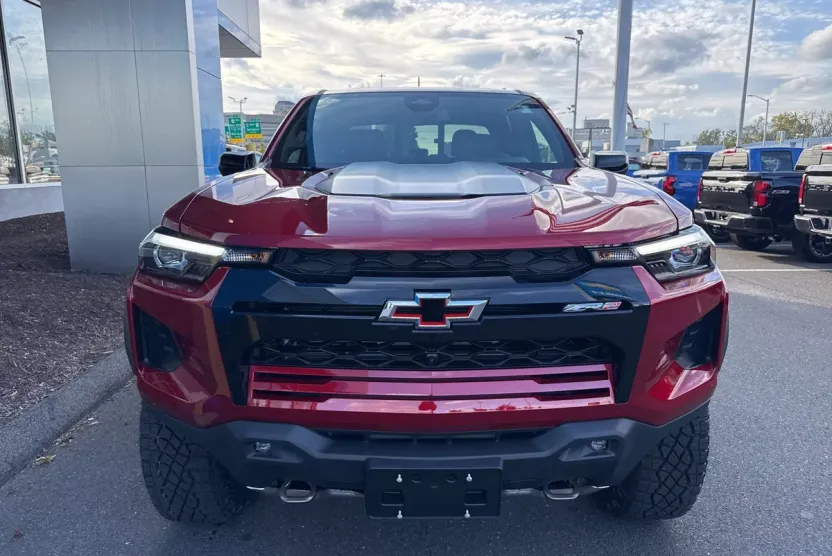 2026 Chevrolet Colorado ZR2 photo 1