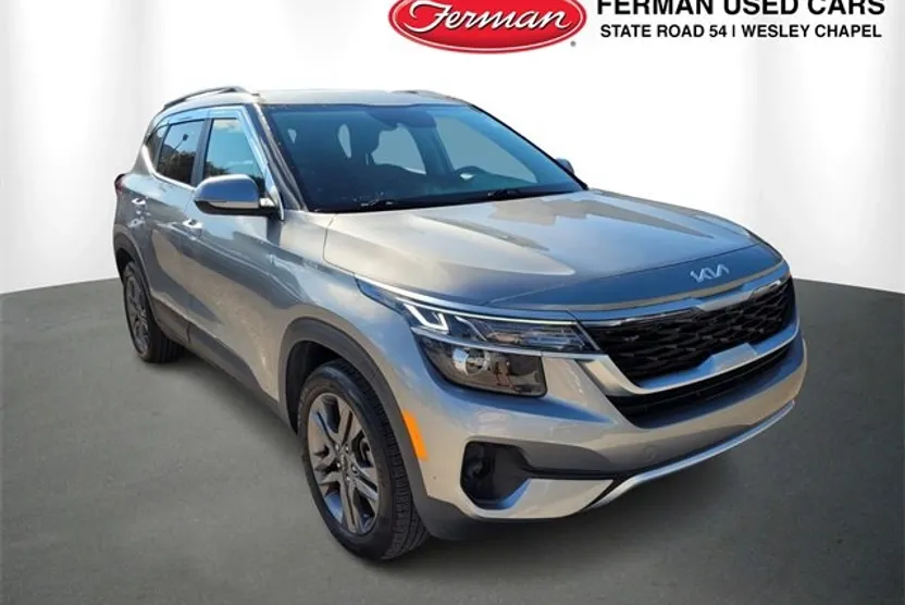2023 Kia Seltos S photo 1