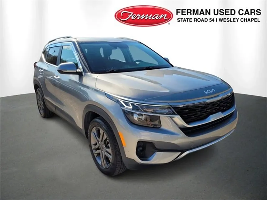 2023 Kia Seltos S photo 1
