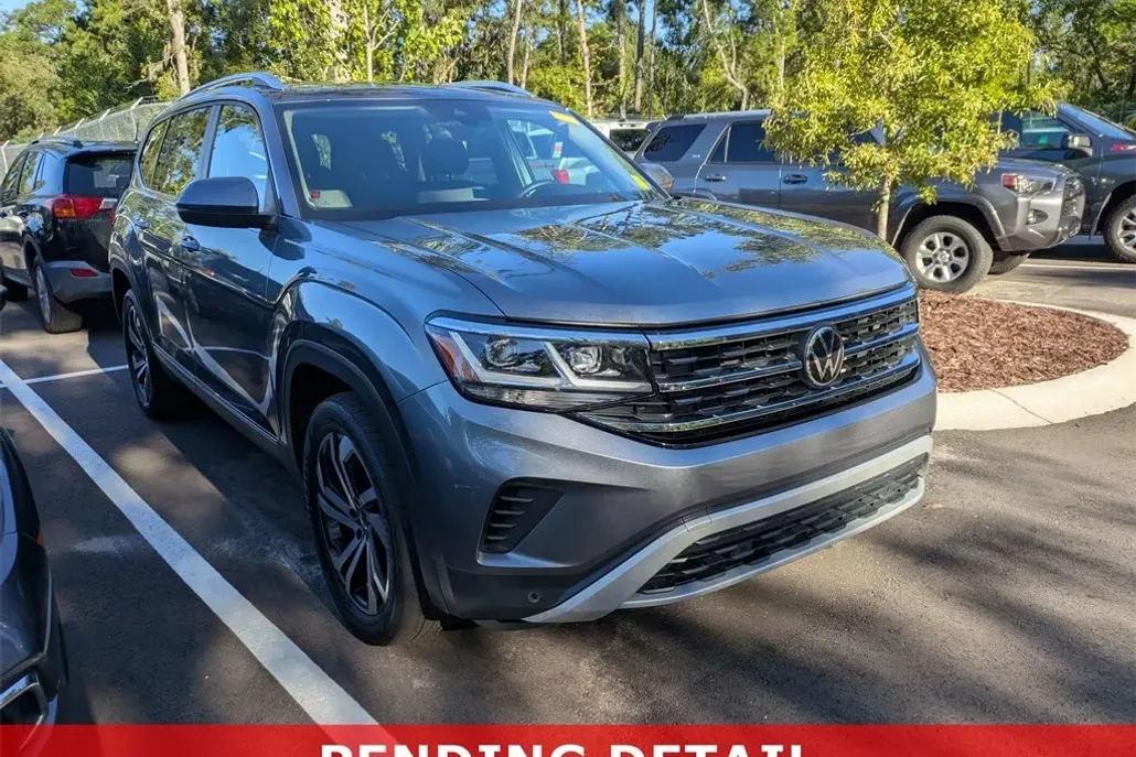 2023 Volkswagen Atlas SEL photo 1