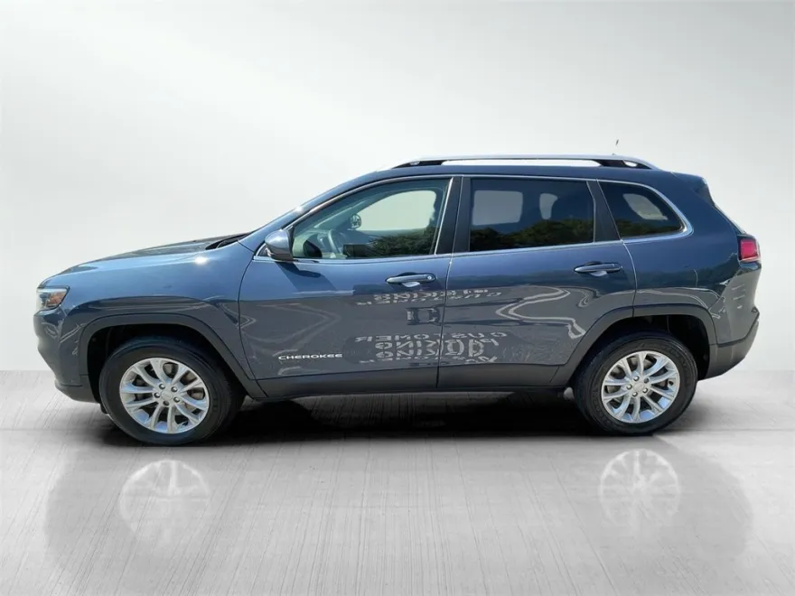 2019 Jeep Cherokee Latitude photo 1