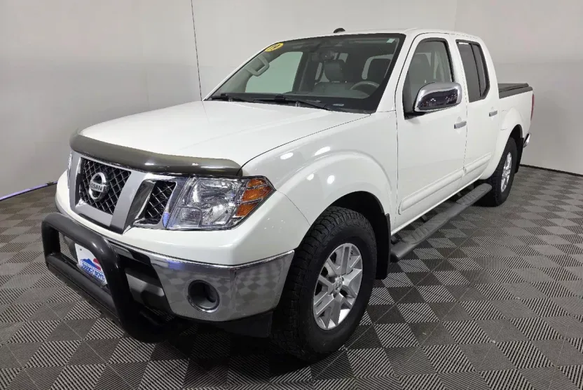 2019 Nissan Frontier SL photo 1