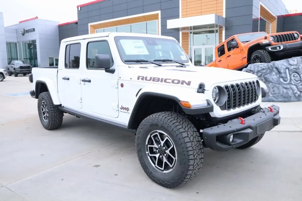 2025 Jeep Gladiator Rubicon photo 1